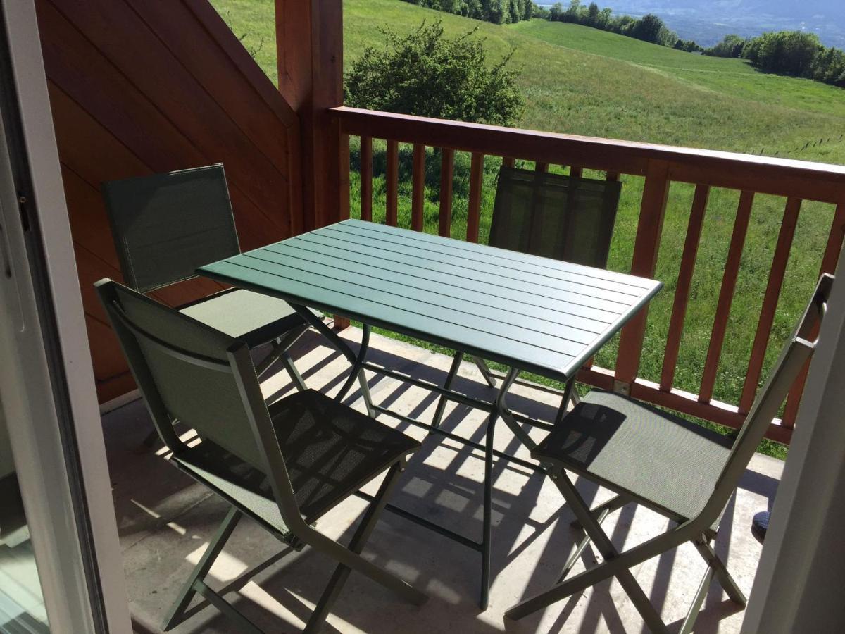 Appartement Offrant Une Magnifique Vue Des Montagnes Saint-Leger-les-Melezes Exterior foto